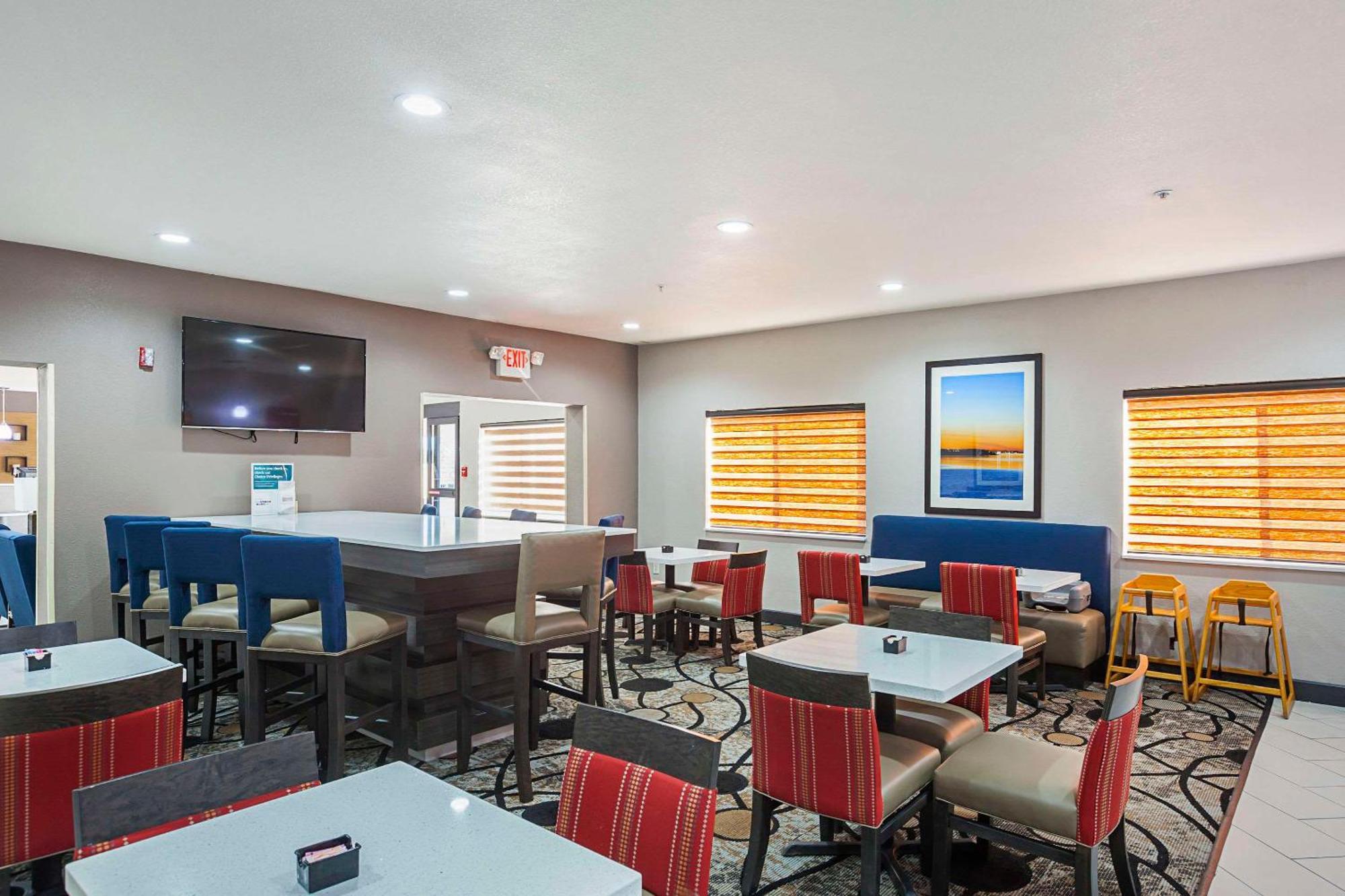 Comfort Suites Lewisville Buitenkant foto